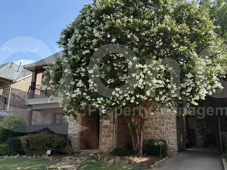 4516 Gilbert Ave — Photo 4