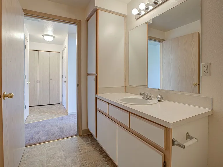 #294 FIELDSTONE APARTMENTS — Photo 14
