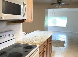 32377 Whippoorwill Dr, Norman, OK 73072