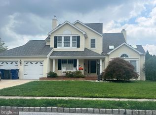 25 Pavilion Rd, Voorhees, NJ 08043