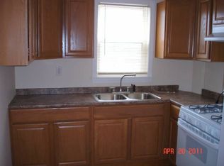 1198 N Main St APT 2, Fall River, MA 02720