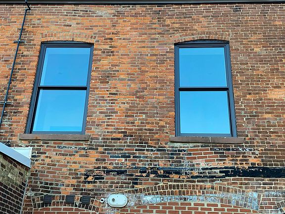 Exterior windows