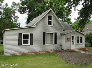 405 E 4th St, Starbuck, MN 56381