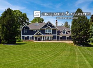 802 Milton Rd, Inverness, IL 60067