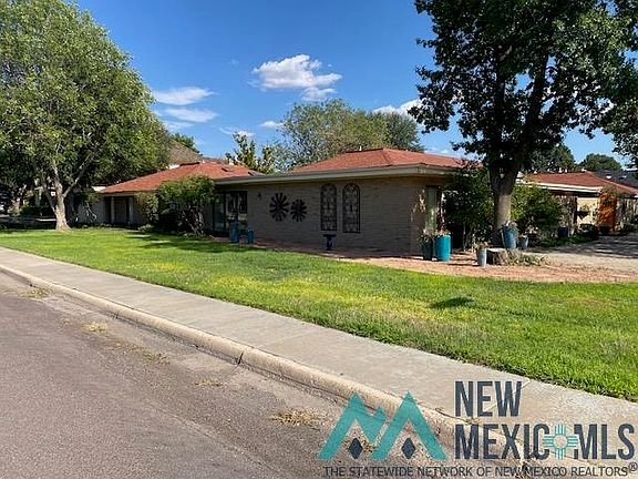 3rd image of 1924 N Vega Dr