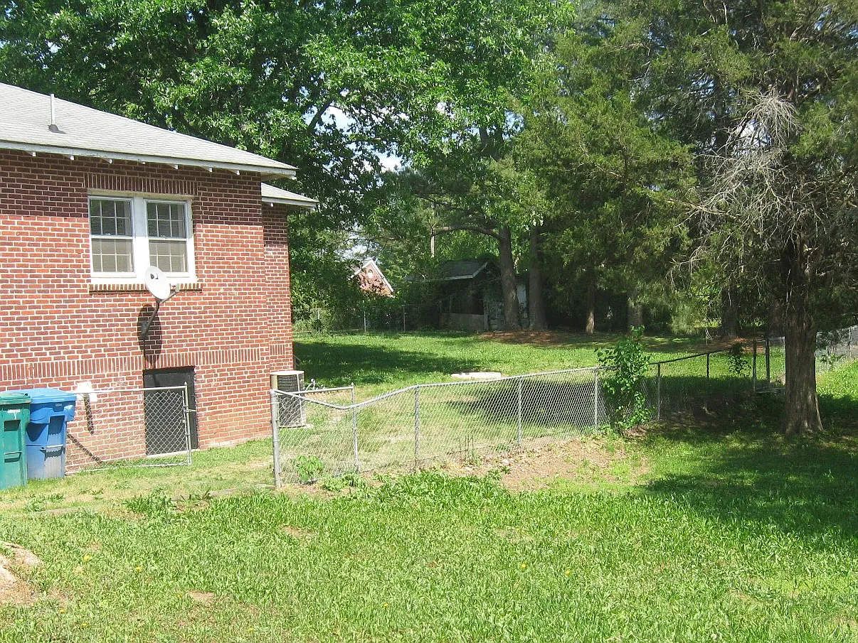 2 bed, 1150 sqft, $1,275 — Photo 3