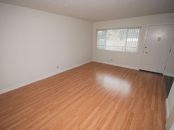 2nd image of 208 San Benito Ave #7