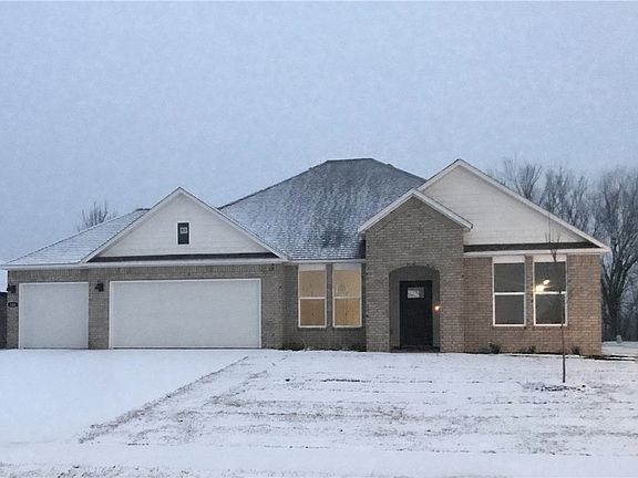 2nd image of 106 N Kit Kat Ct