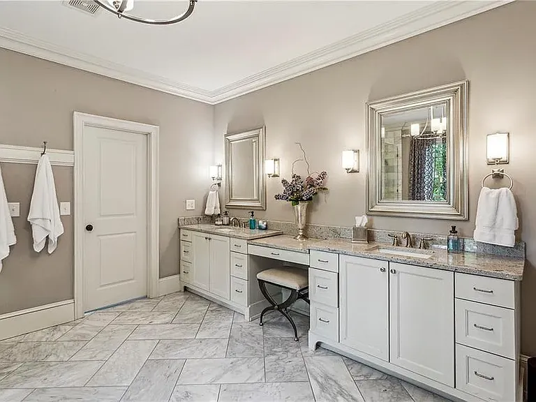 2115 Howell Mill Rd NW — Photo 36