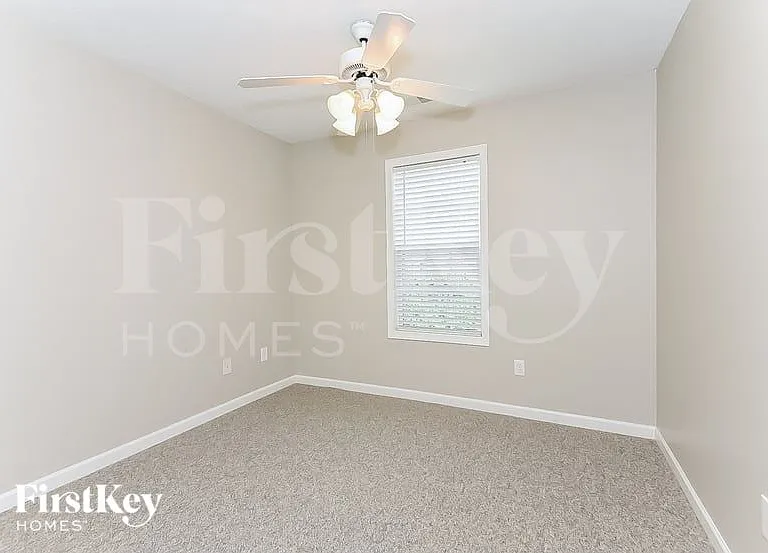 307 White Oak Way — Photo 13
