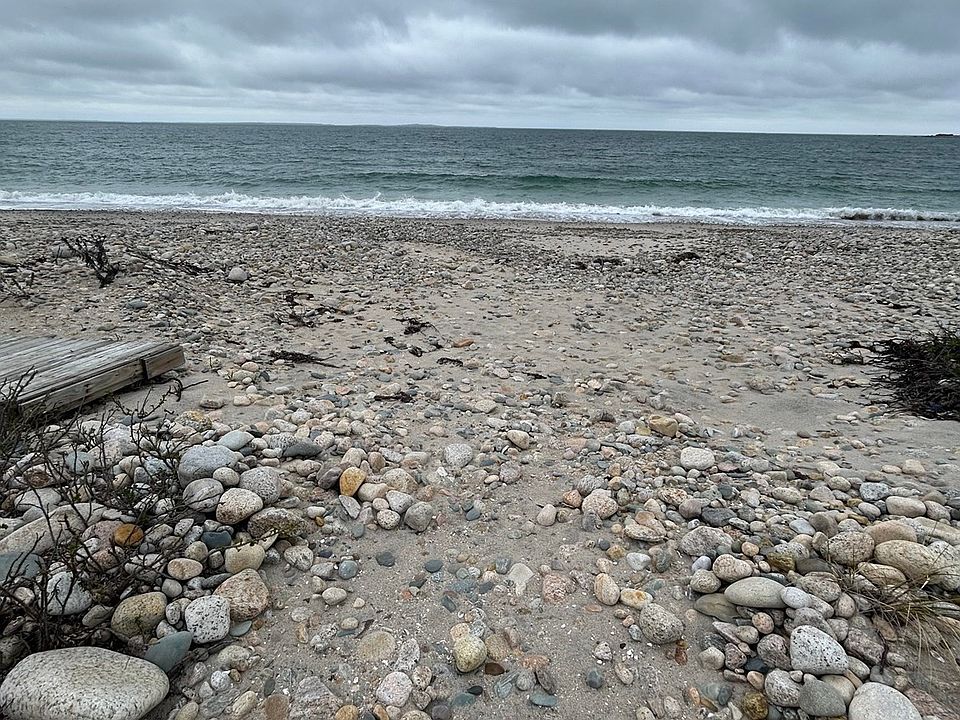 1st image of 150 E Beach Rd