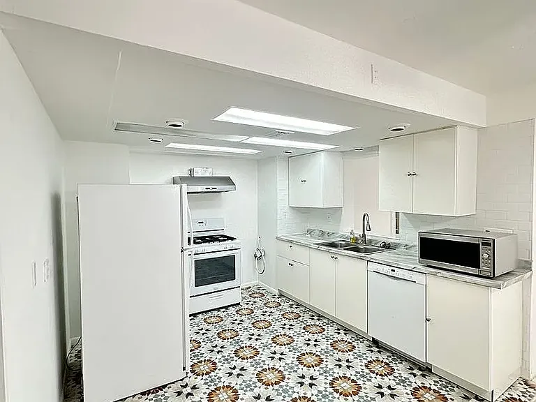 9308 N Military Trl — Photo 12