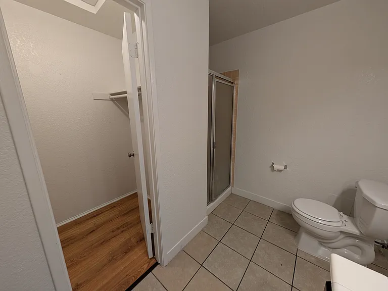 9227 Kelley Dr — Photo 16
