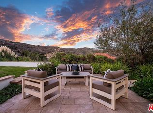 1320 Duende Ln, Pacific Palisades, CA 90272