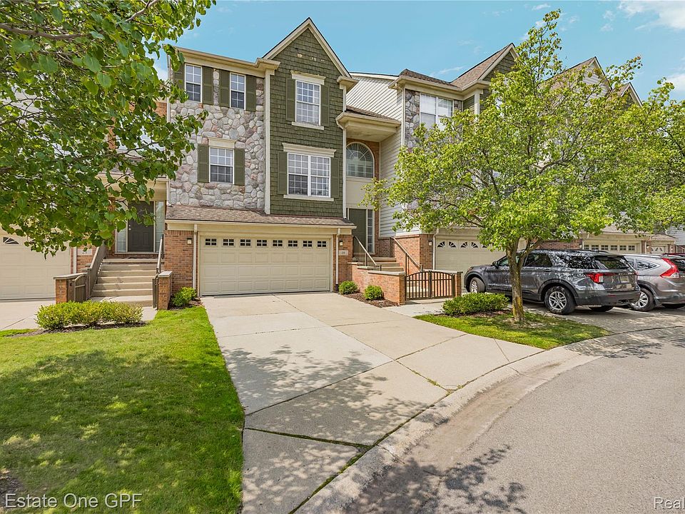 1st image of 19 Lyons Ct #42