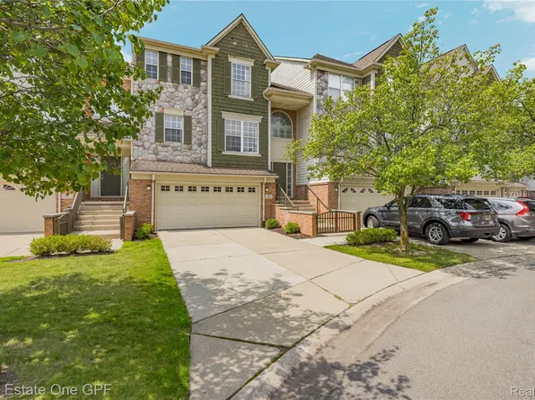 19 Lyons Ct #42, Dearborn, MI 48126