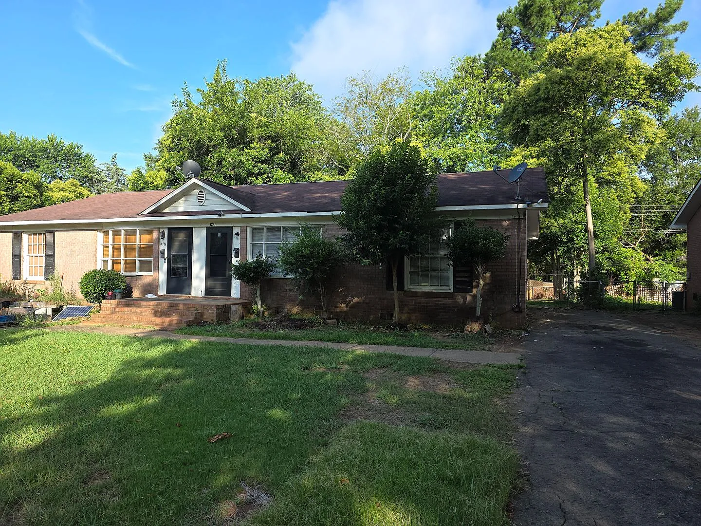 BH-beal3721 — Photo 1
