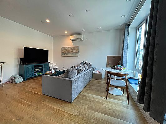 4th image of 764 Bergen St #2R