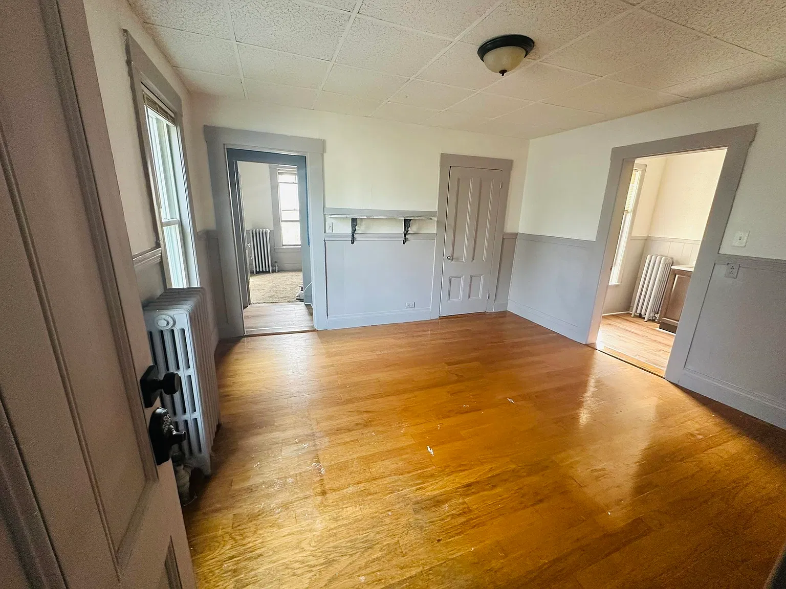 2 bed, 1.0 bath, 800 sqft, $2,195 — Photo 2
