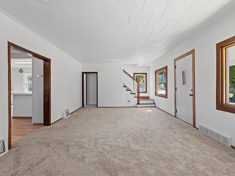 749 Appleton Rd — Photo 11