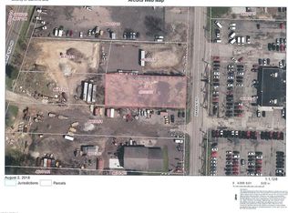 2818 Barber Rd, Barberton, OH 44203