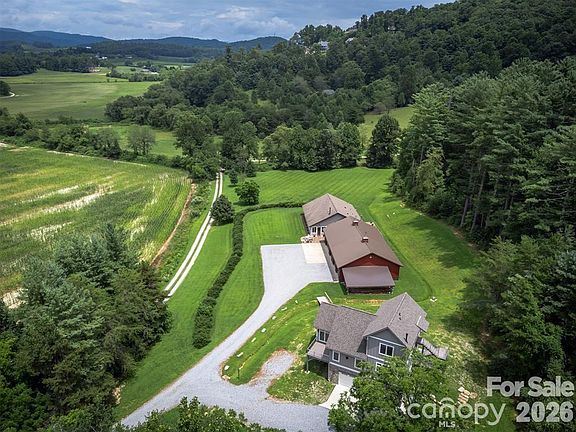 4th image of 326 Golden Valley Dr