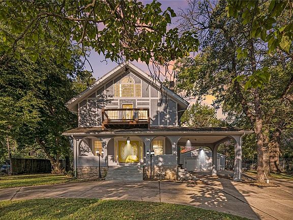 4th image of 6014 Agnes Ave
