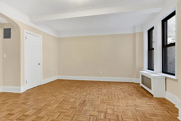 Rented by Cooper & Cooper Real Estate | media 23