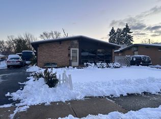 233 W Natoma Ave, Addison, IL 60101