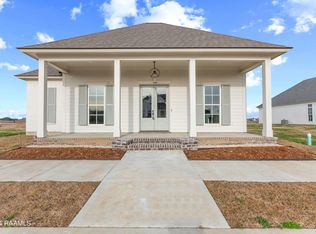 400 Oceans Blvd, Youngsville, LA 70592