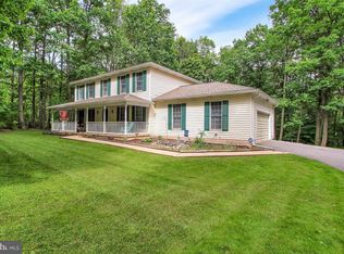 3 Twin Oaks Ct, Parkton, MD 21120