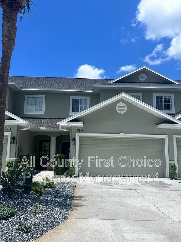 3 bed, 2.5 bath, 2272 sqft, $3,195 — Photo 1