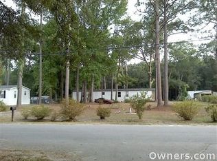 19 Laurel St W, Seabrook, SC 29906