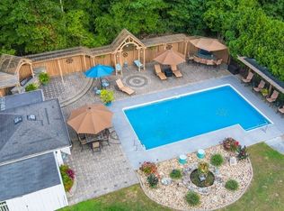 87 Peckham Rd, Acushnet, MA 02743