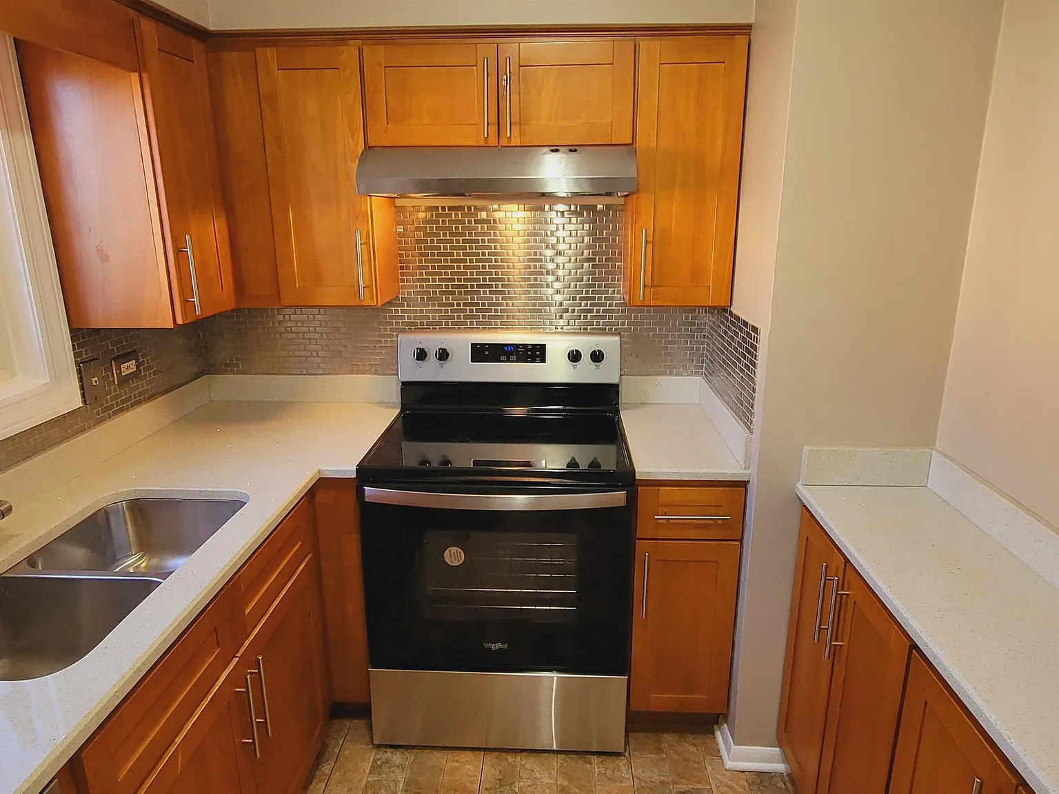 4615 West 95th Street — Photo 2