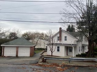 1624 Chalkstone Ave, Providence, RI 02909