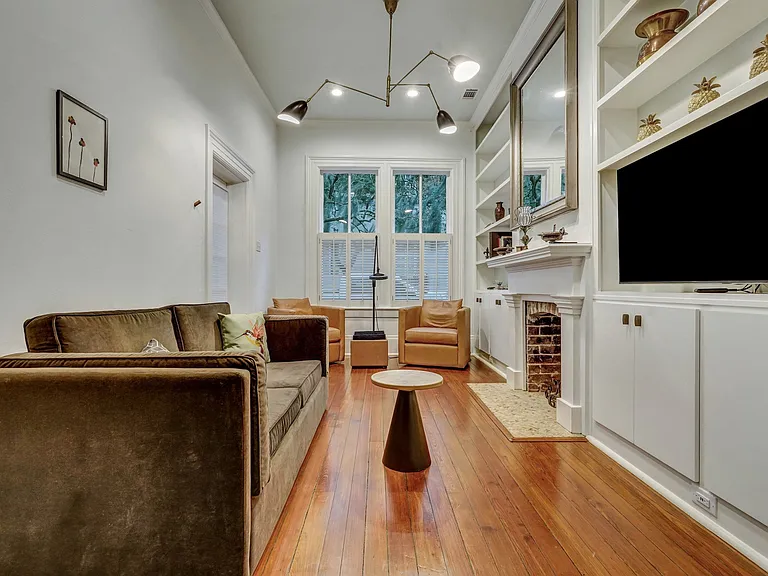 108 E Harris St — Photo 15