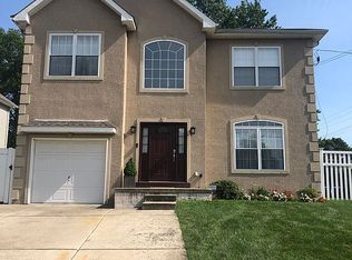 13001 Proctor Rd, Philadelphia, PA 19116