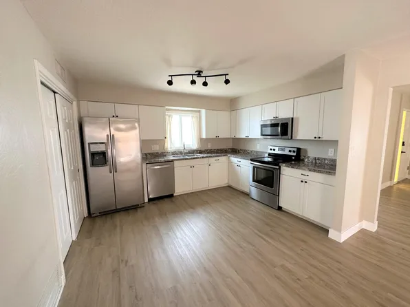150 Bahia Ln E, Litchfield Park, AZ 85340