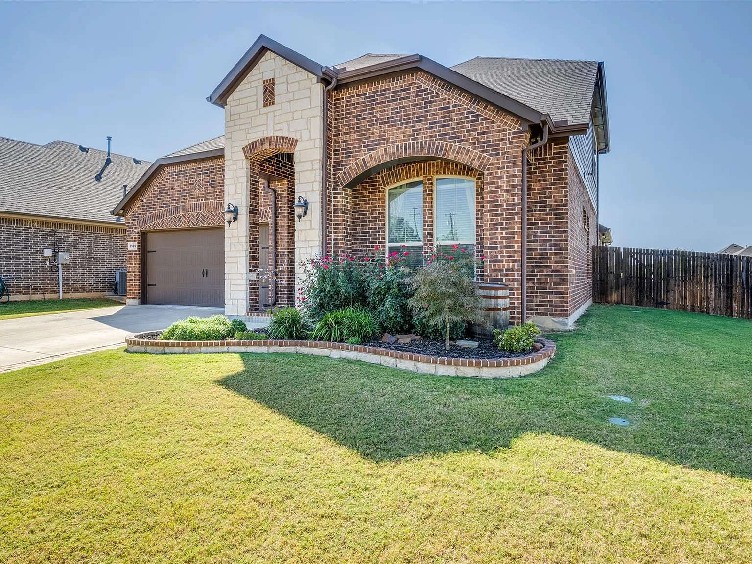 4 bed, 2775 sqft, $2,990 — Photo 3