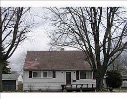2nd image of 601 Woodlawn Ave