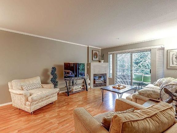 2nd image of 19241 Ford Rd #206