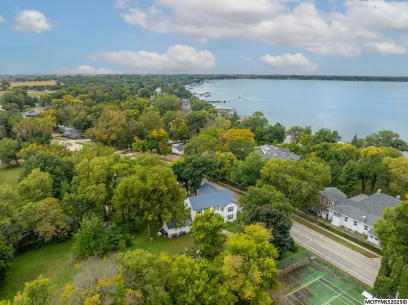 1100 S Shore Dr, Clear Lake, IA 50428