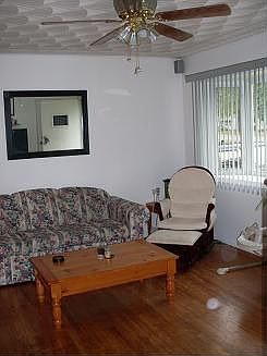 4th image of 5009 Belmont Ave