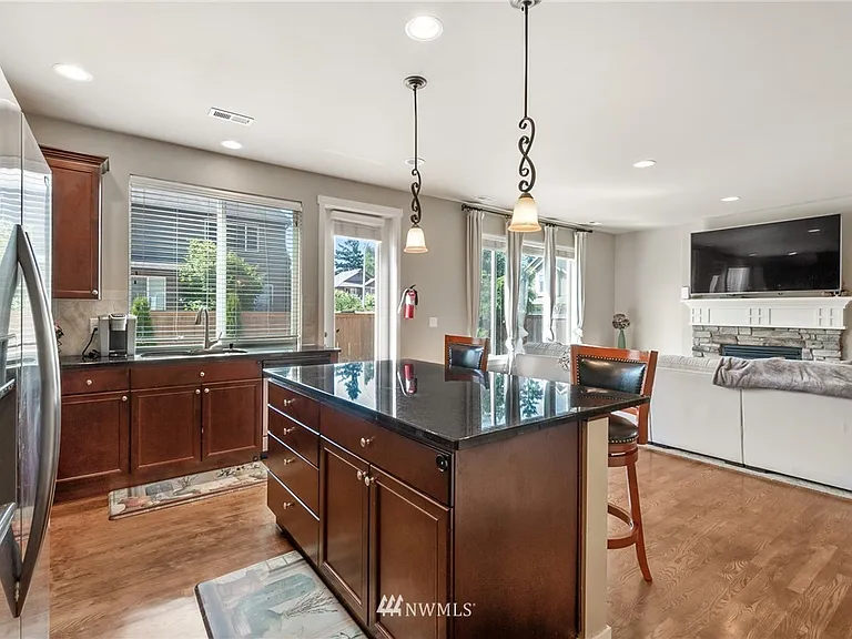 4803 NE 3rd Pl — Photo 11