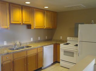424 N Main St APT 3, Columbia, IL 62236