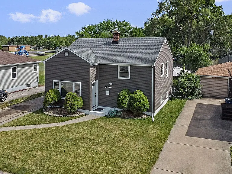 2844 Duluth St — Photo 39