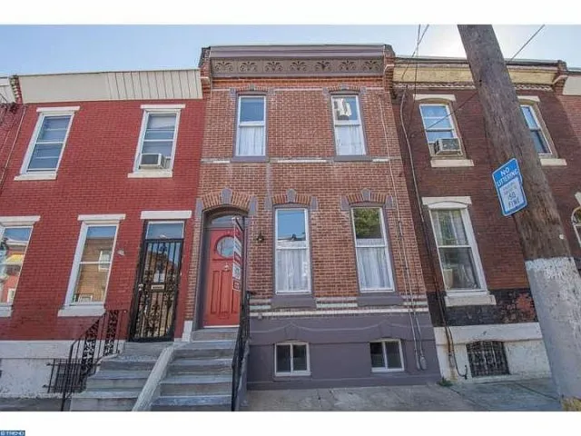 1720 Tasker St photo 1