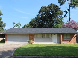 1912 Wildwood Ave, Orange, TX 77632