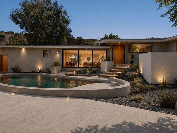 2nd image of 3200 Coldwater Canyon Ave